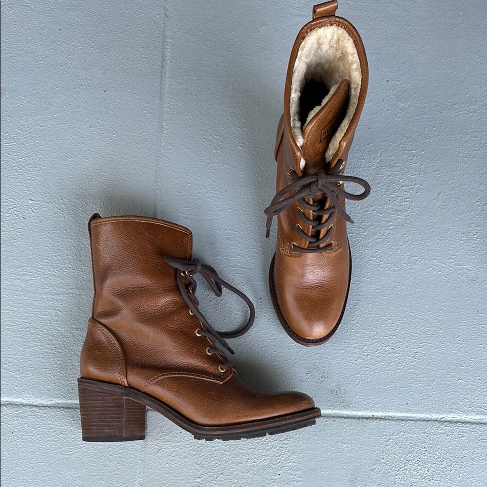 Hunter Brown Leather Lace Up Heeled Marisa Boot Shearling Lined